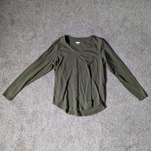 Green Old Navy V-Neck Long Sleeve Tee